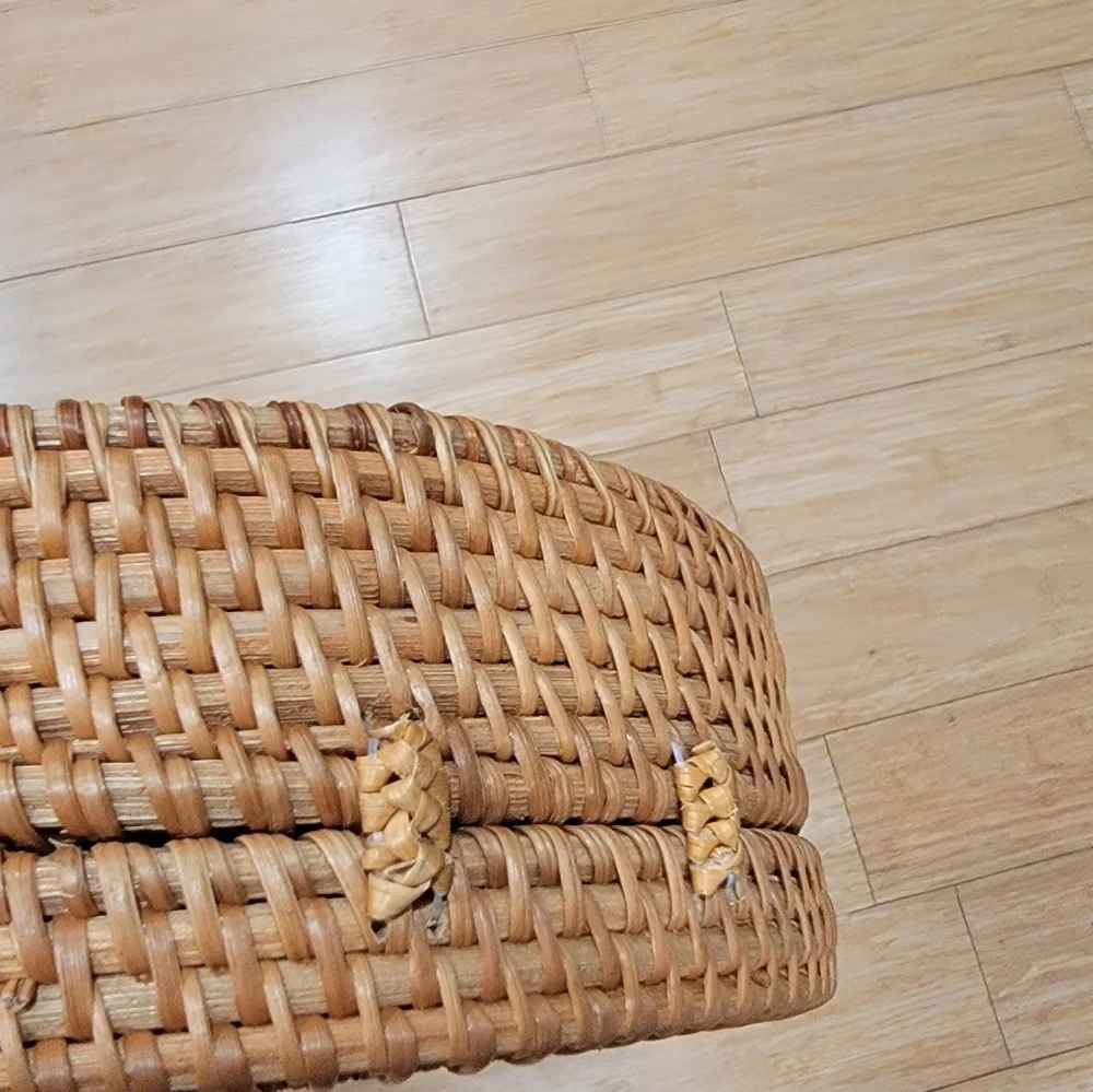 Round Straw Crossbody Bag Purse Rattan Boho Basket Woven Beach